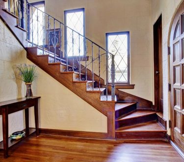 installation escalier en bois massif